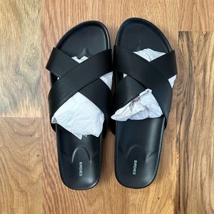 New Birdies “The Robin” sandals